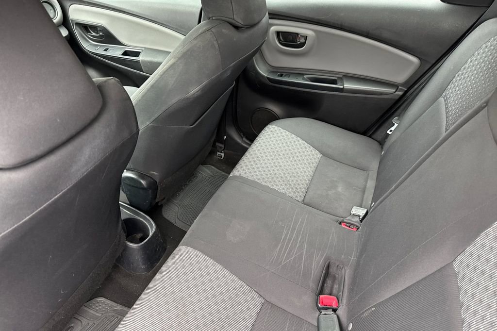Used 2015 Toyota Yaris L FWD image 12