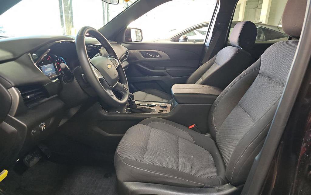 Certified 2023 Chevrolet Traverse LT FWD image 7
