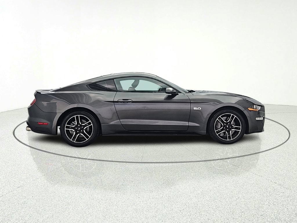 Used 2019 Ford Mustang GT RWD image 8