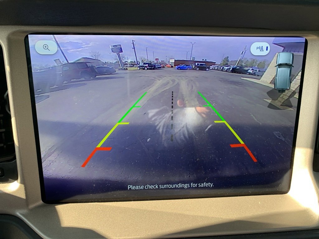 Used 2025 Ford Bronco Outer Banks image 24