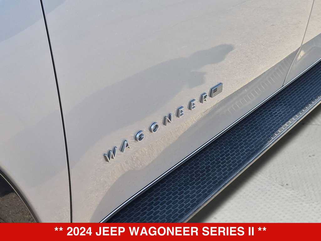 Used 2024 Jeep Wagoneer Series II w/ Flexible Seating Group AWD/4WD image 12