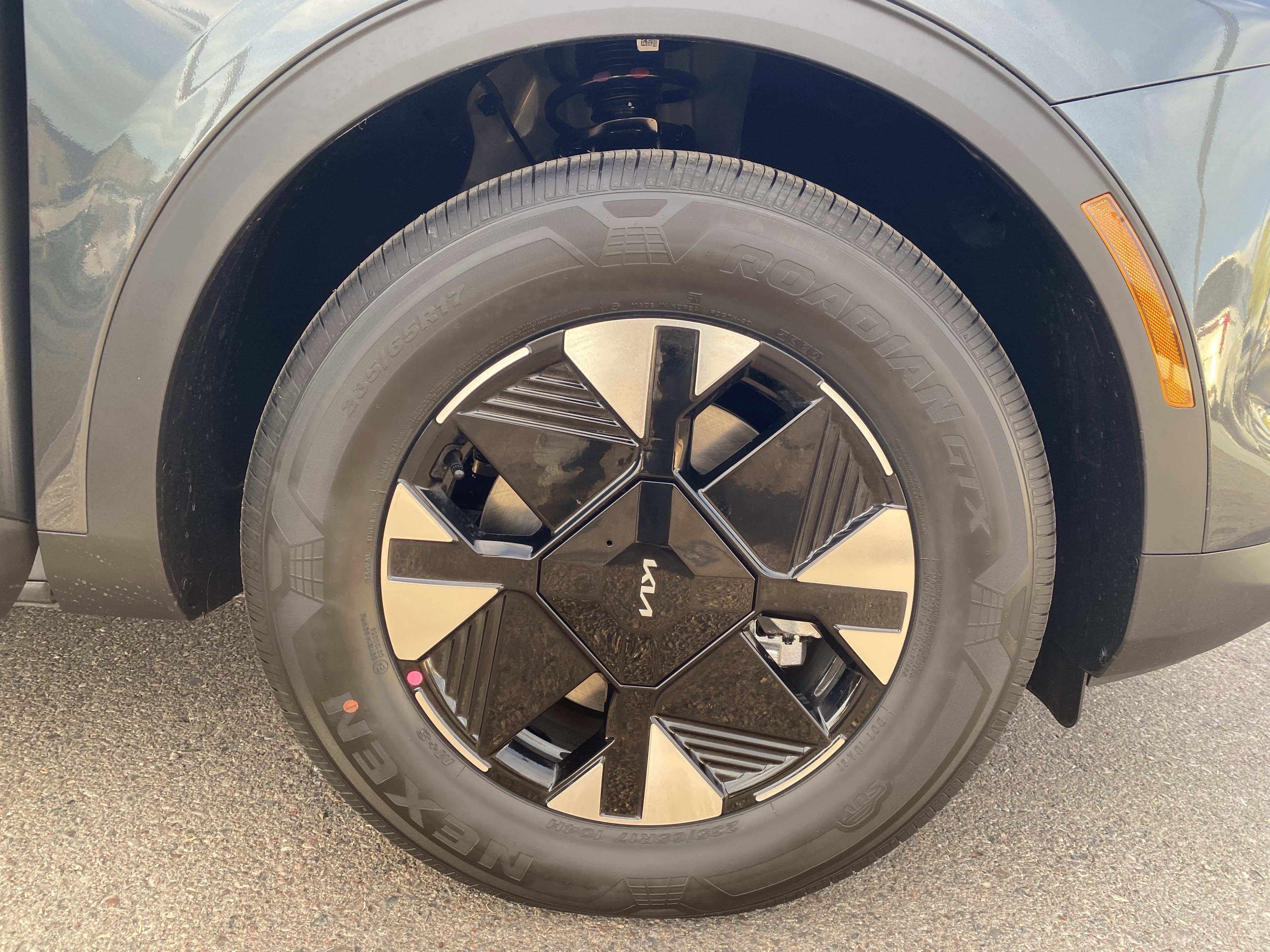 New 2026 Kia Sportage LX image 7