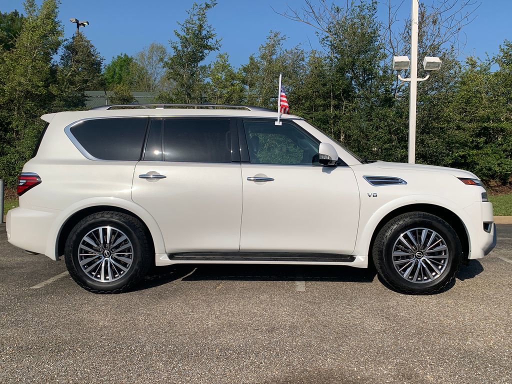 Used 2022 Nissan Armada SL w/ Captain's Chairs Package image 2