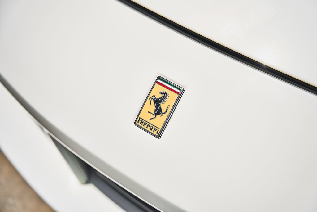 Used 2018 Ferrari 488 GTB RWD image 7
