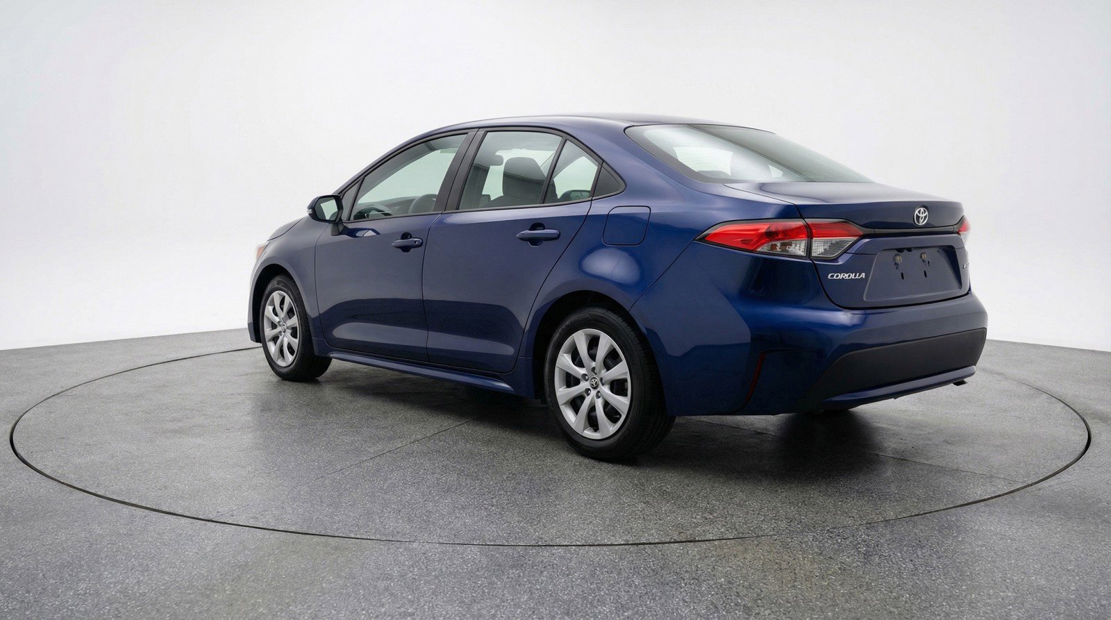 Used 2025 Toyota Corolla LE FWD image 6