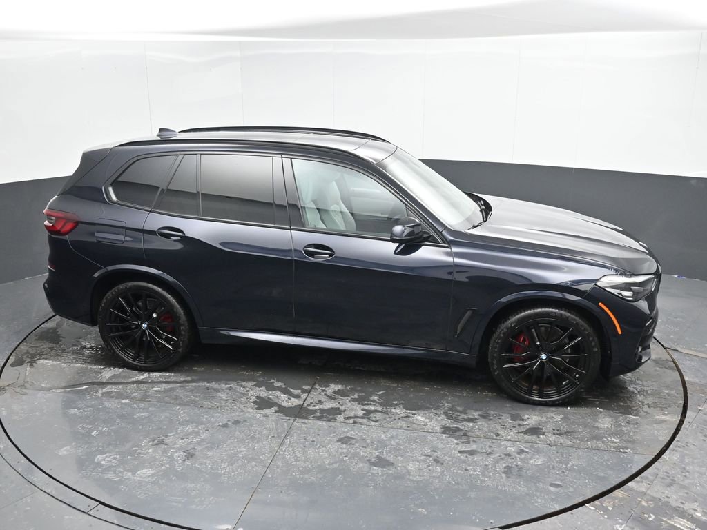 Used 2023 BMW X5 xDrive40i w/ M Sport Package image 40