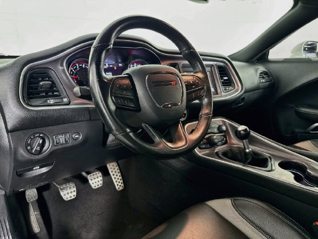 Used 2020 Dodge Challenger R/T RWD image 20