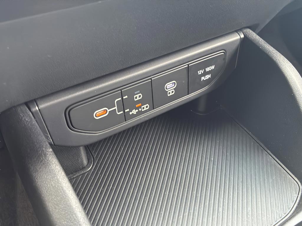 Used 2025 Kia K4 FWD image 37