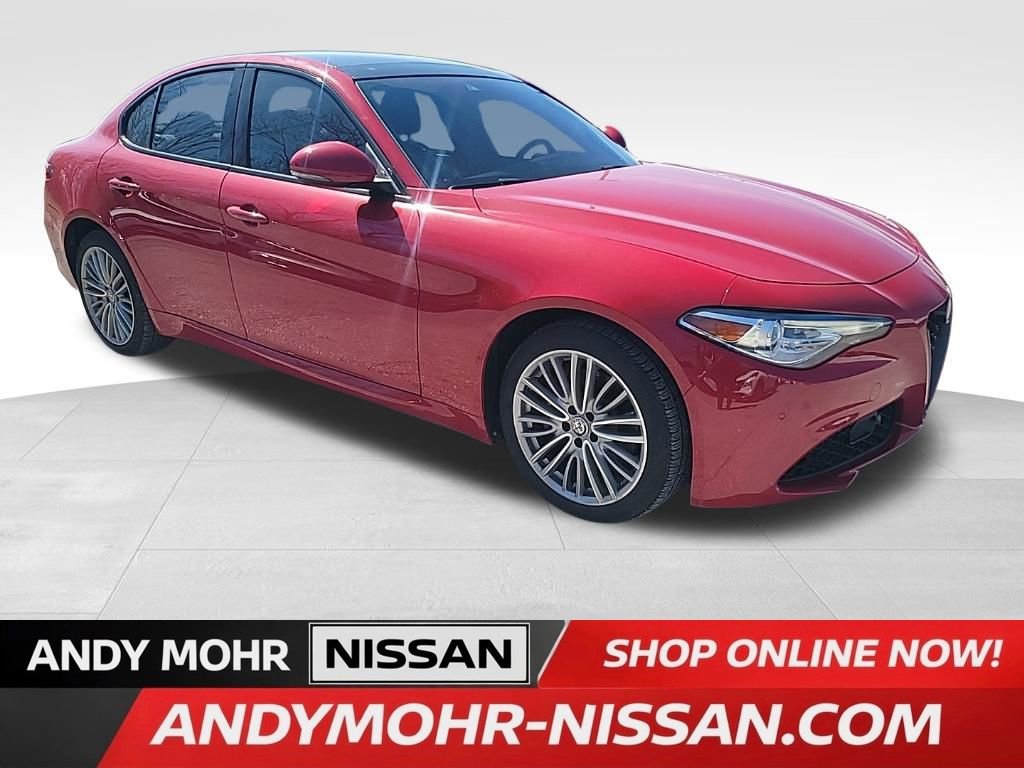 Used 2020 Alfa Romeo Giulia Ti image 1