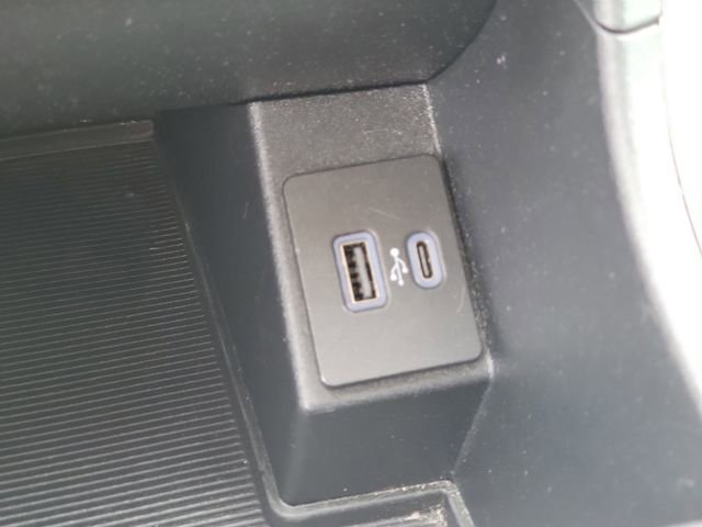 Used 2024 Ford Edge SEL image 29