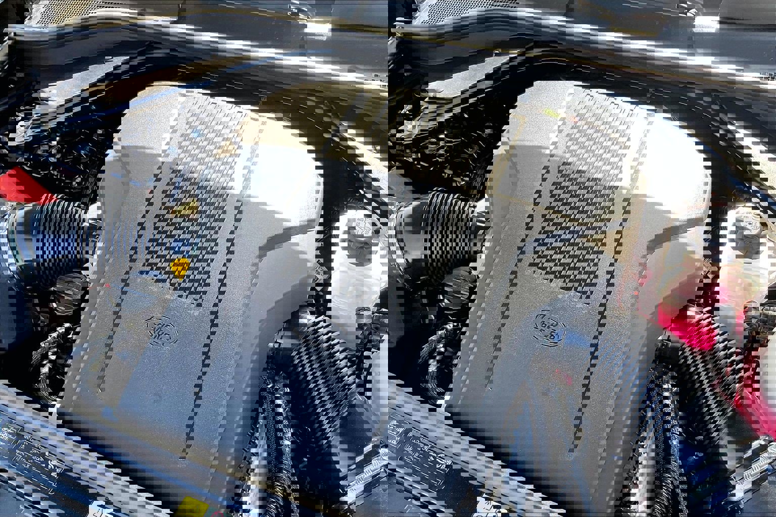 New 2026 Land Rover Range Rover SE image 16