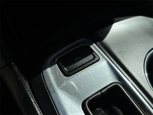 Used 2019 Chevrolet Equinox LT image 27