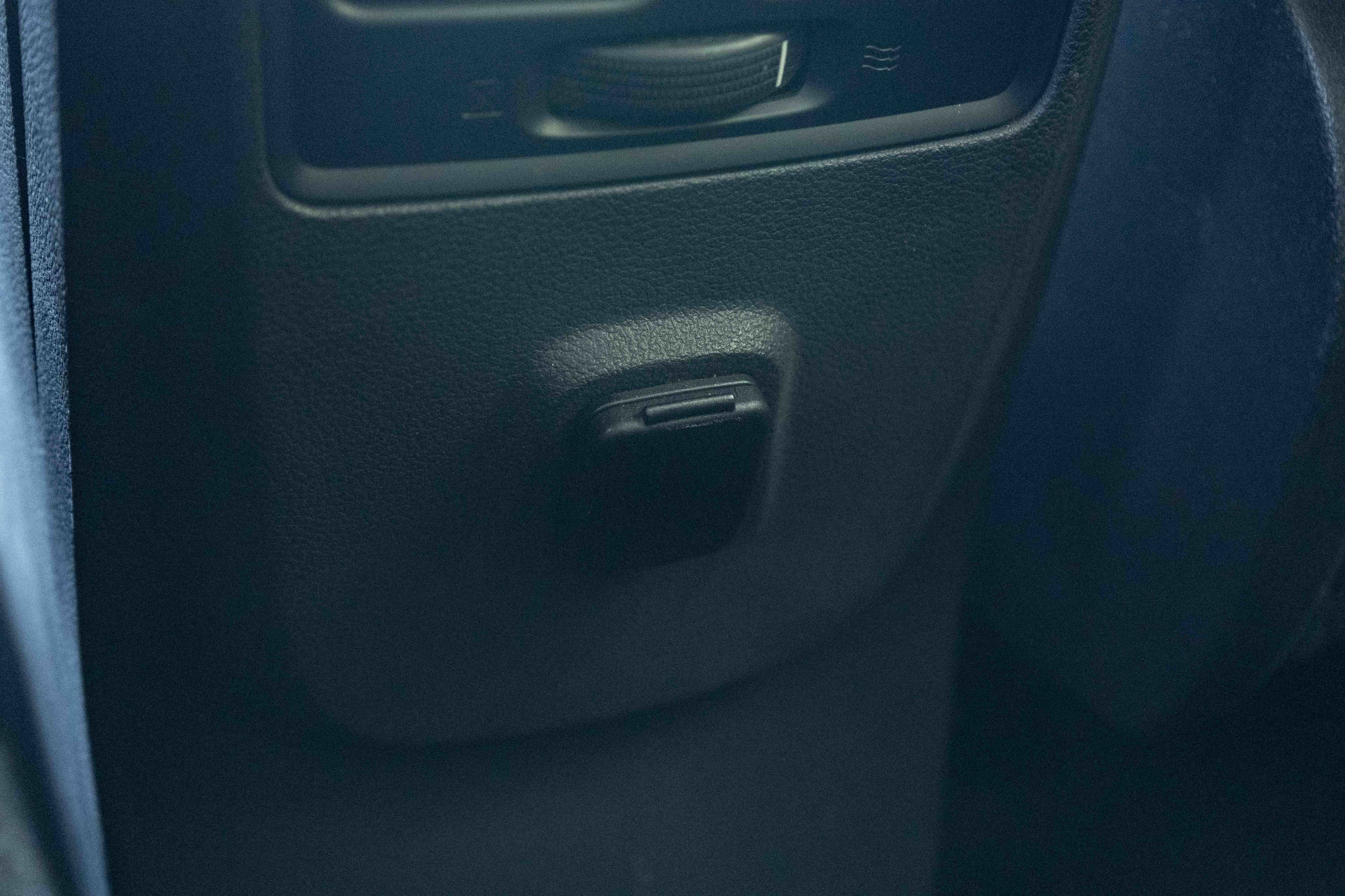 Used 2018 Ford Escape SEL FWD image 40