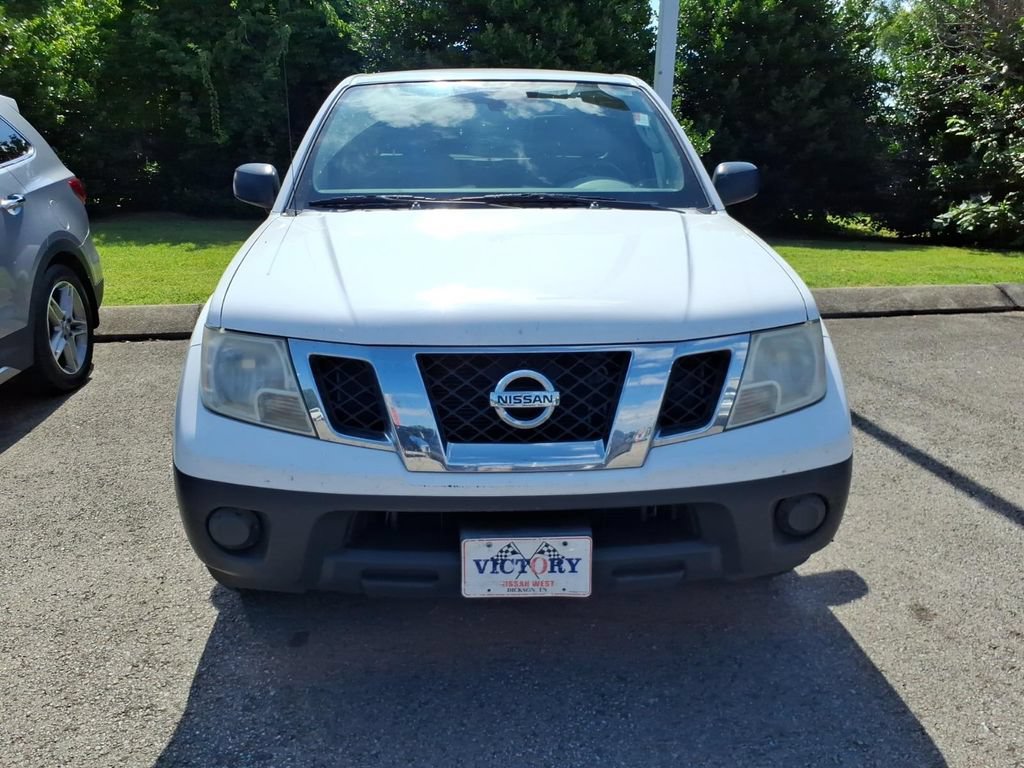 Used 2009 Nissan Frontier XE w/ XE Preferred Pkg RWD image 2