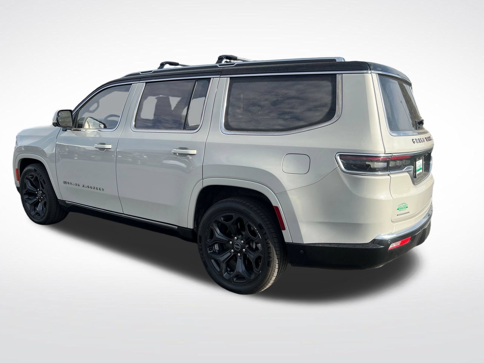 Used 2022 Jeep Grand Wagoneer Series III AWD/4WD image 5