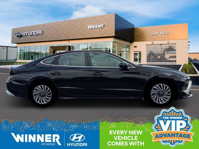New 2025 Hyundai Sonata Limited image 10