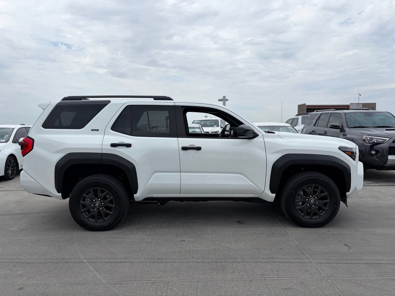 Used 2026 Toyota 4Runner SR5 AWD/4WD image 3