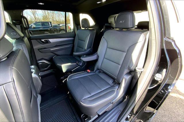 New 2026 Buick Enclave Sport Touring w/ Power Package image 13