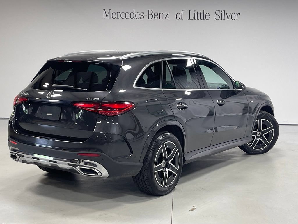 Used 2025 Mercedes-Benz GLC 350e 4MATIC image 6