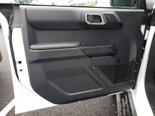 New 2025 Ford Bronco Outer Banks w/ Sasquatch Package image 17