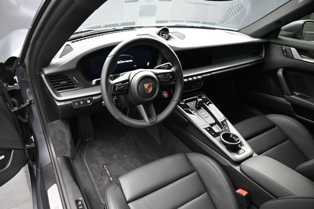 Certified 2026 Porsche 911 Carrera RWD image 4