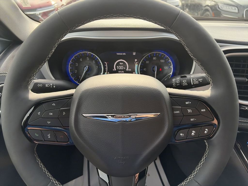 Used 2024 Chrysler Pacifica Touring-L w/ S Appearance Package FWD image 14