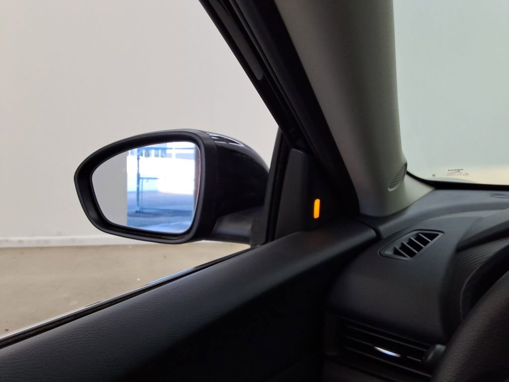 Used 2025 Nissan Sentra S FWD image 28