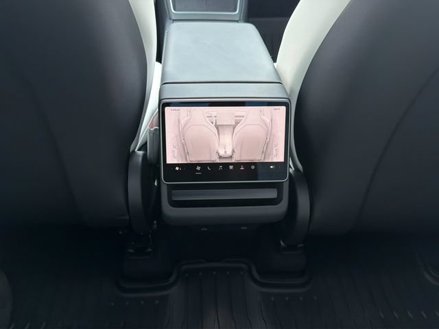 Used 2026 Tesla Model Y Performance AWD/4WD image 27