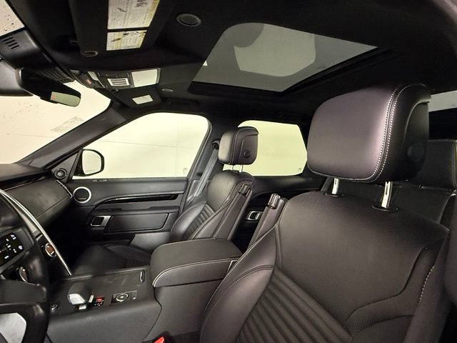 Used 2023 Land Rover Discovery S R-Dynamic AWD/4WD image 6