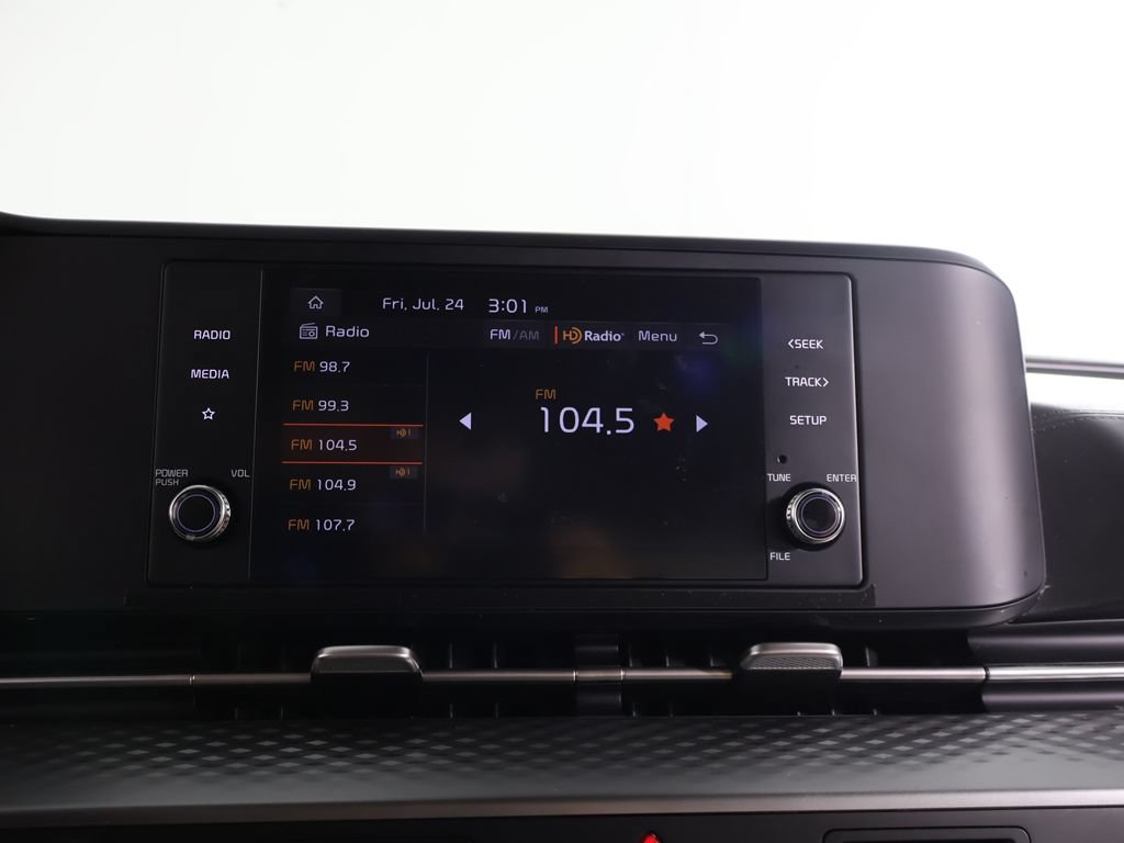 Used 2023 Kia Carnival LX FWD image 40