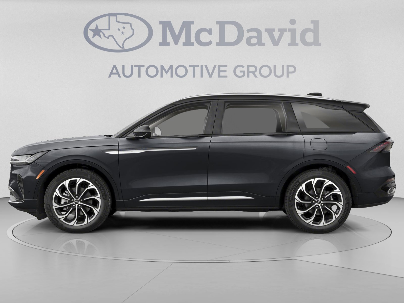 New 2025 Lincoln Nautilus Reserve w/ Jet Appearance Package AWD/4WD image 4