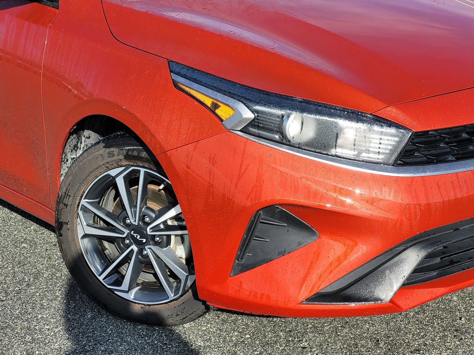 Used 2024 Kia Forte LXS w/ LXS Technology Package image 9