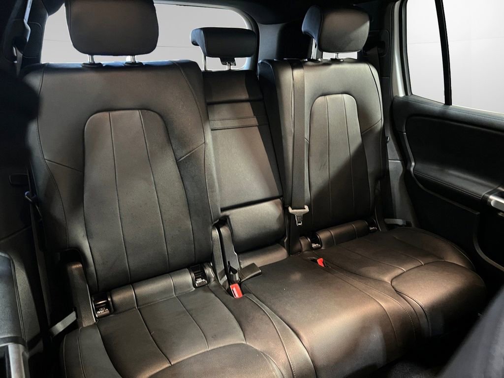 Used 2022 Mercedes-Benz EQB 300 4MATIC image 20