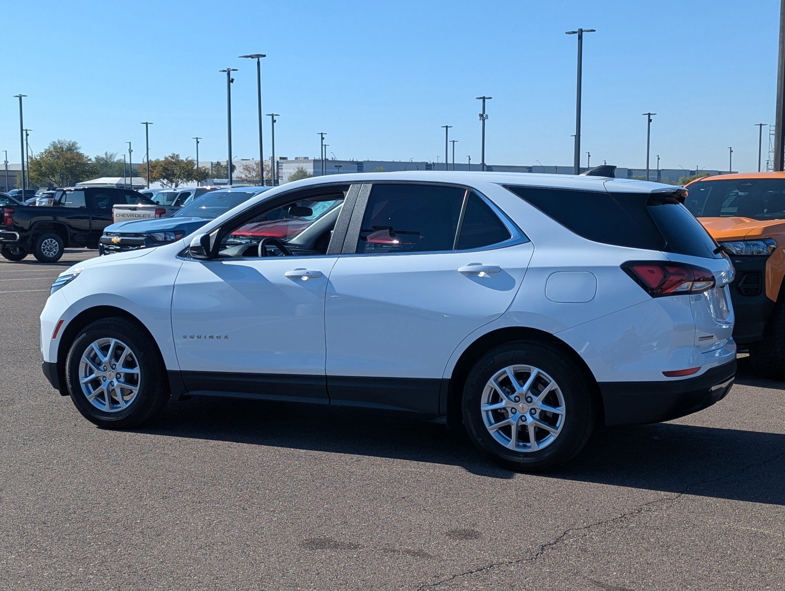 Used 2023 Chevrolet Equinox LT image 4