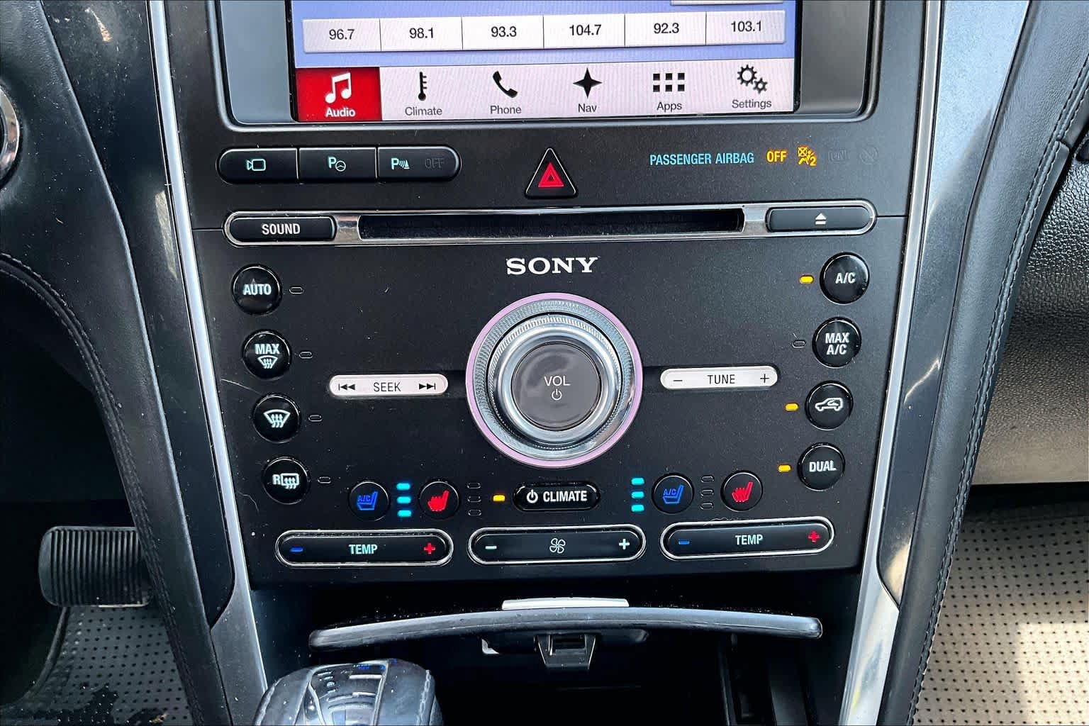 Used 2017 Ford Explorer Platinum AWD/4WD image 33