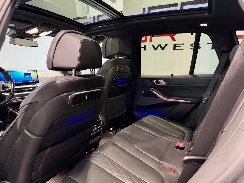 Used 2024 BMW X5 M60i AWD/4WD image 39