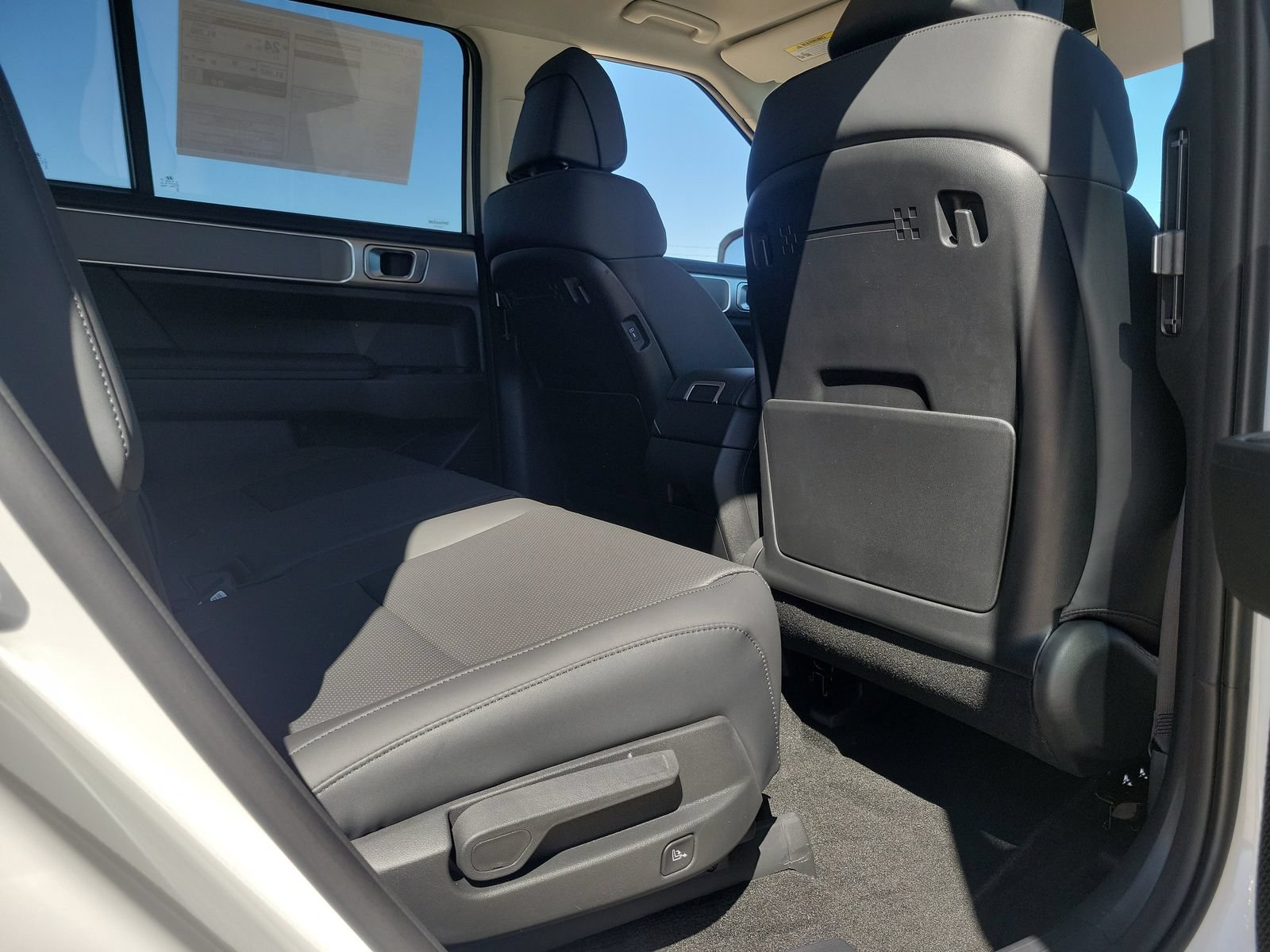 New 2027 Hyundai Santa Fe SEL FWD image 18