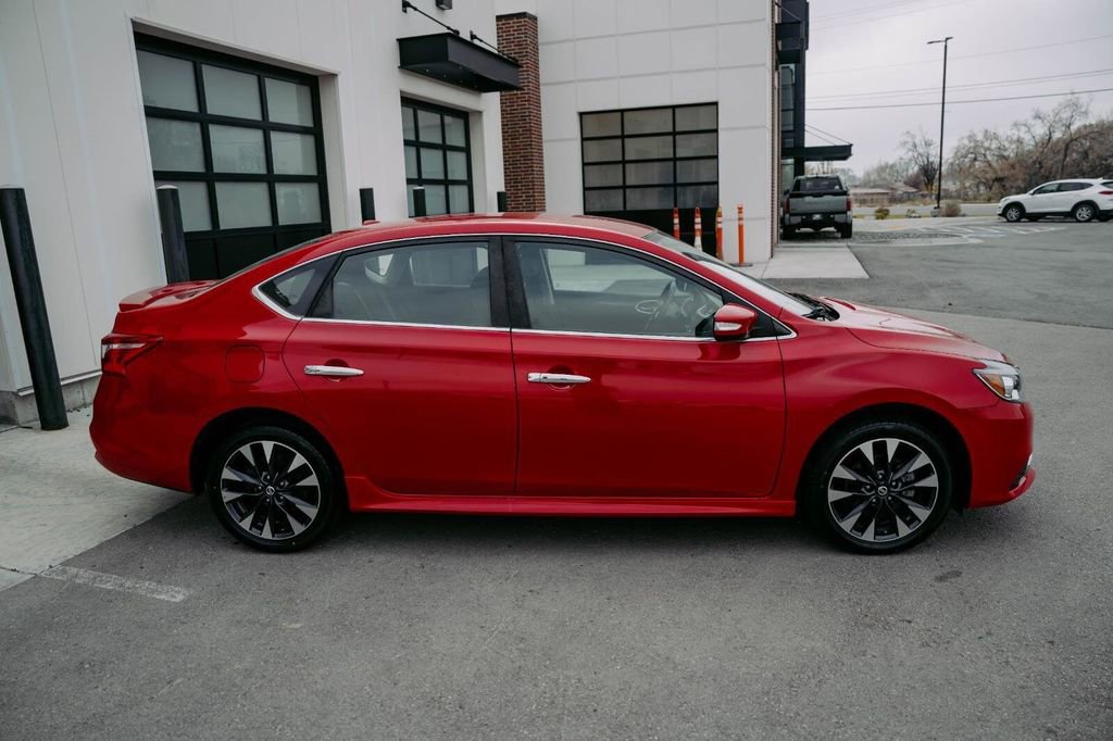 Used 2018 Nissan Sentra SR image 5