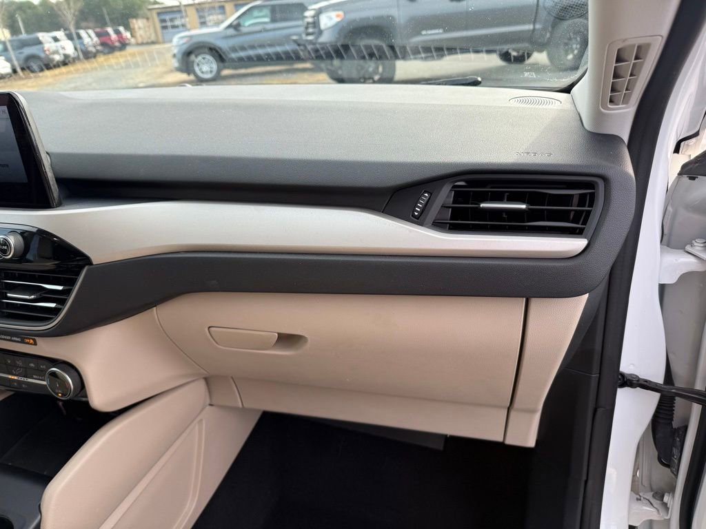 Used 2022 Ford Escape SE w/ Convenience Package image 32