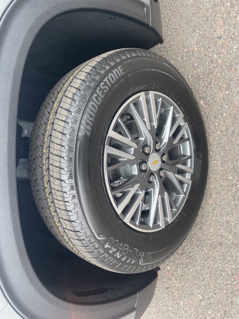 New 2026 Chevrolet Traverse LT image 9