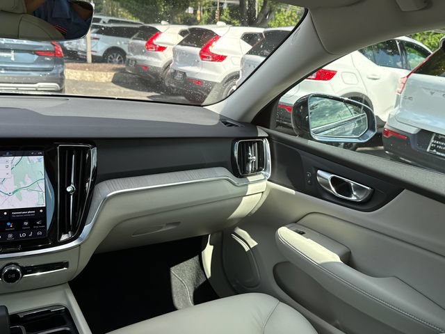 Certified 2025 Volvo V60 B5 Cross Country Plus AWD/4WD image 23