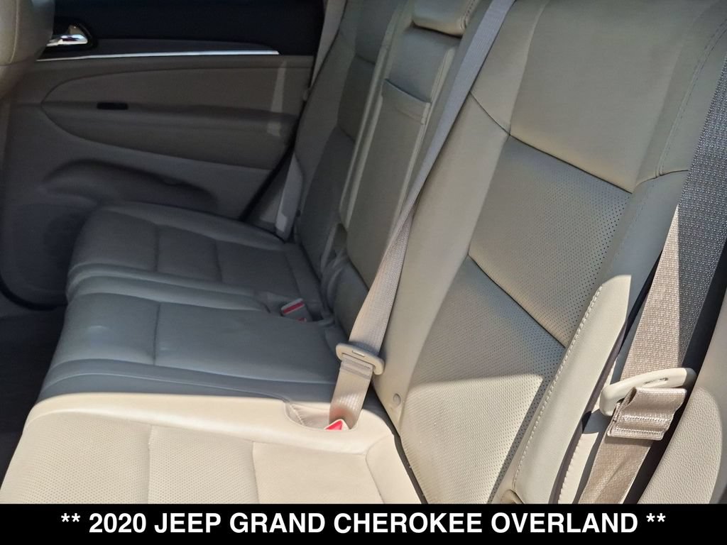 Used 2020 Jeep Grand Cherokee Overland AWD/4WD image 3