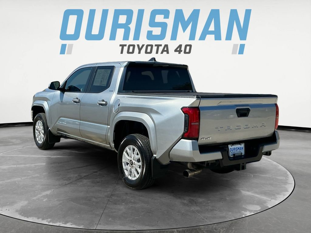 Certified 2025 Toyota Tacoma SR5 AWD/4WD image 6