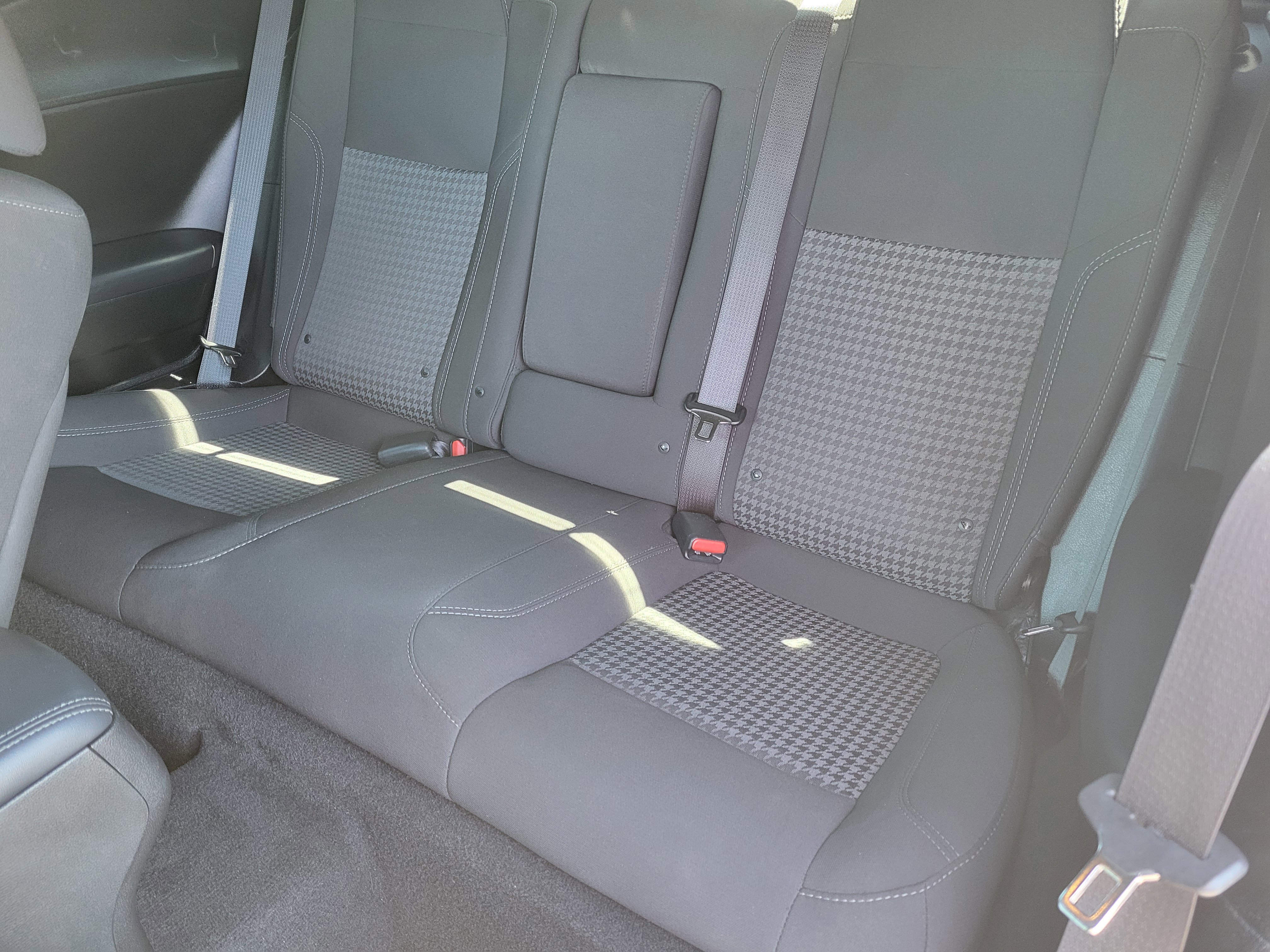 Used 2023 Dodge Challenger SXT image 31