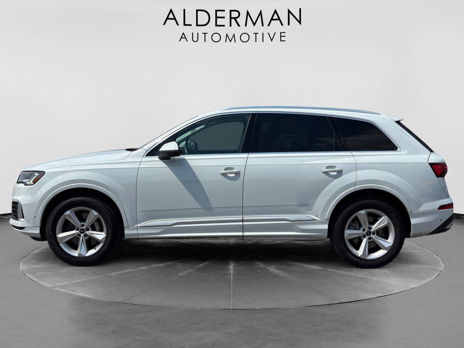 Used 2023 Audi Q7 2.0T Premium Plus w/ Premium Plus Package AWD/4WD image 2