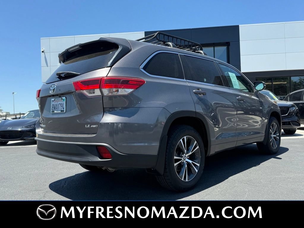 Used 2018 Toyota Highlander Plus w/ Preferred Accessory Package AWD/4WD image 13