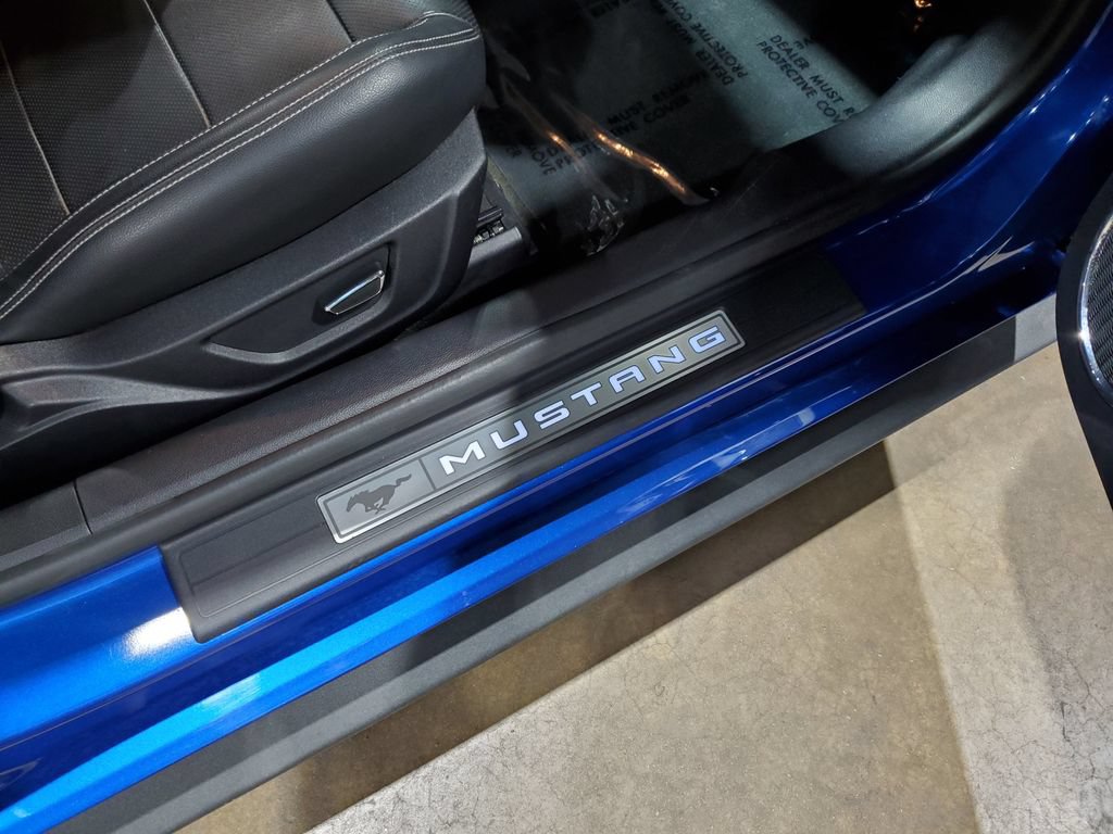 Used 2017 Ford Mustang GT Premium w/ GT Performance Package RWD image 20