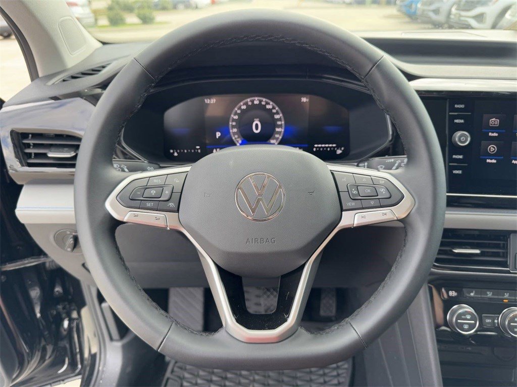 New 2024 Volkswagen Taos SE image 8