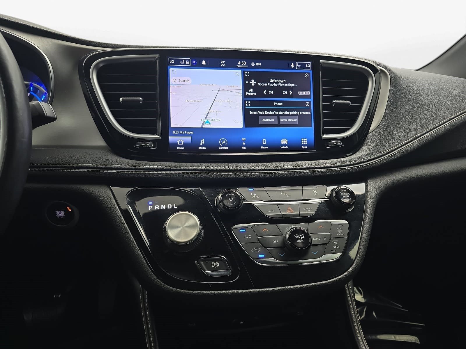 Used 2021 Chrysler Pacifica Limited w/ Uconnect Theater Family Group FWD image 17