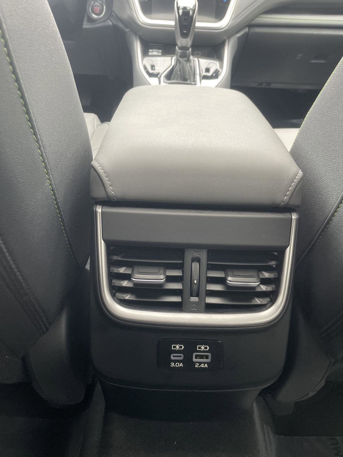 Certified 2025 Subaru Outback Onyx Edition AWD/4WD image 23